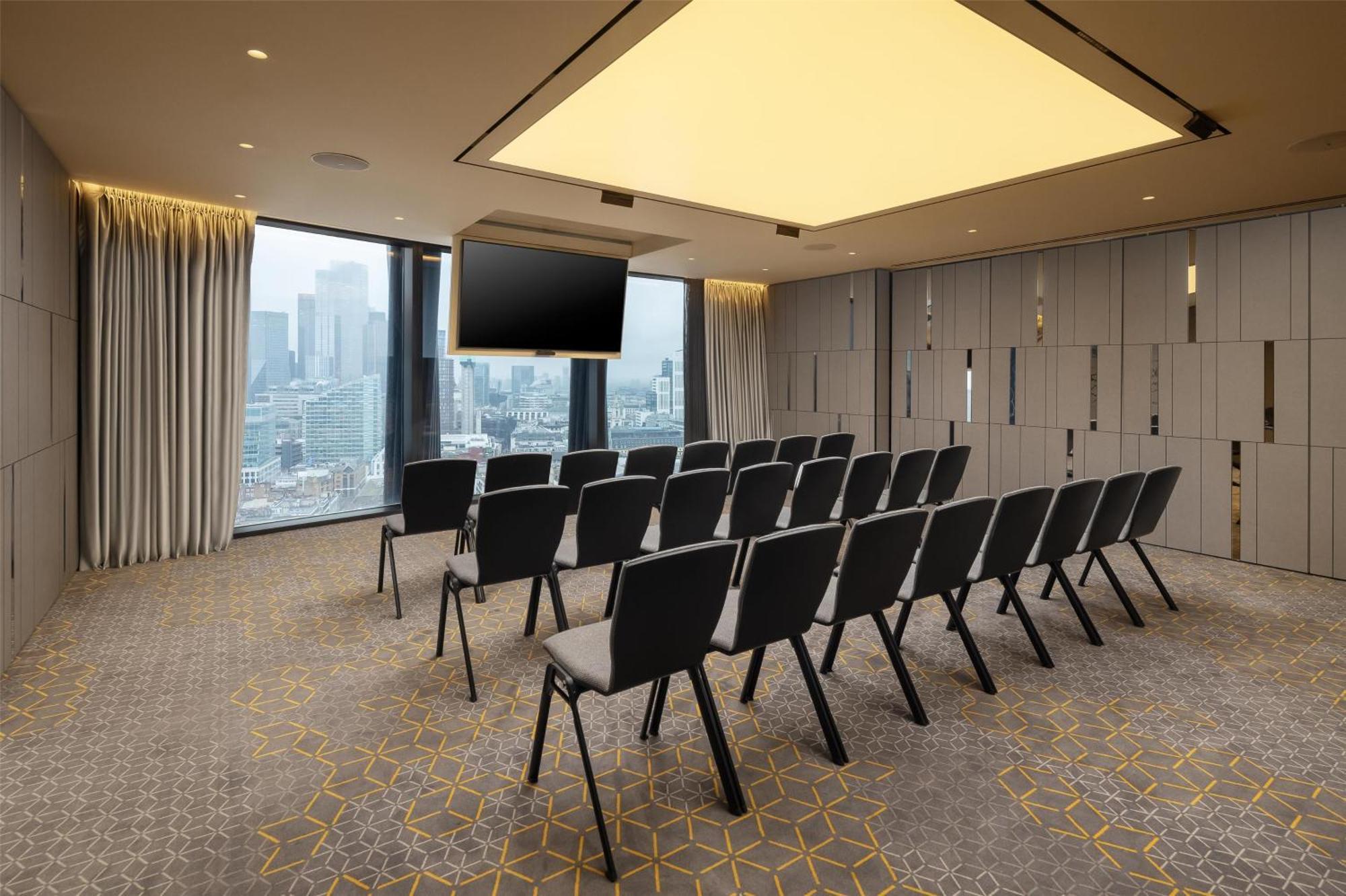 Art'otel Hoxton, Powered By Radisson 4* London